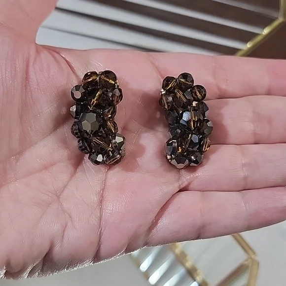 Vintage Amber Topaz Color Crystal Beaded Cluster Climber Clip On Earrings - Picture 6 of 7